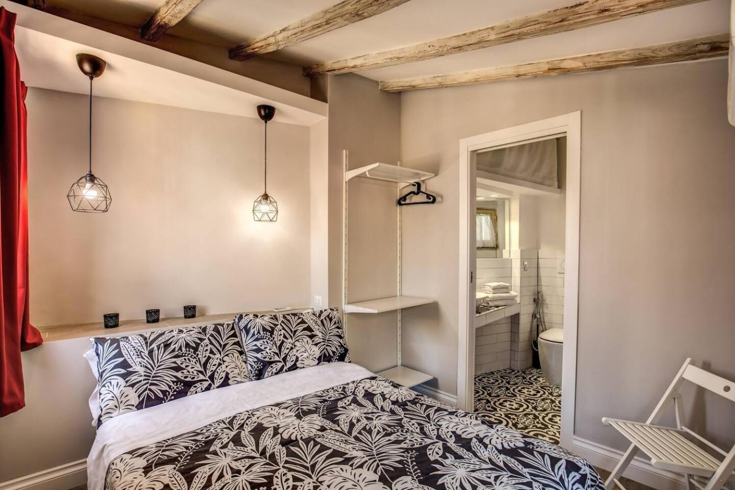 شقة Attic With Terrace By Trevi Fountain روما المظهر الخارجي الصورة