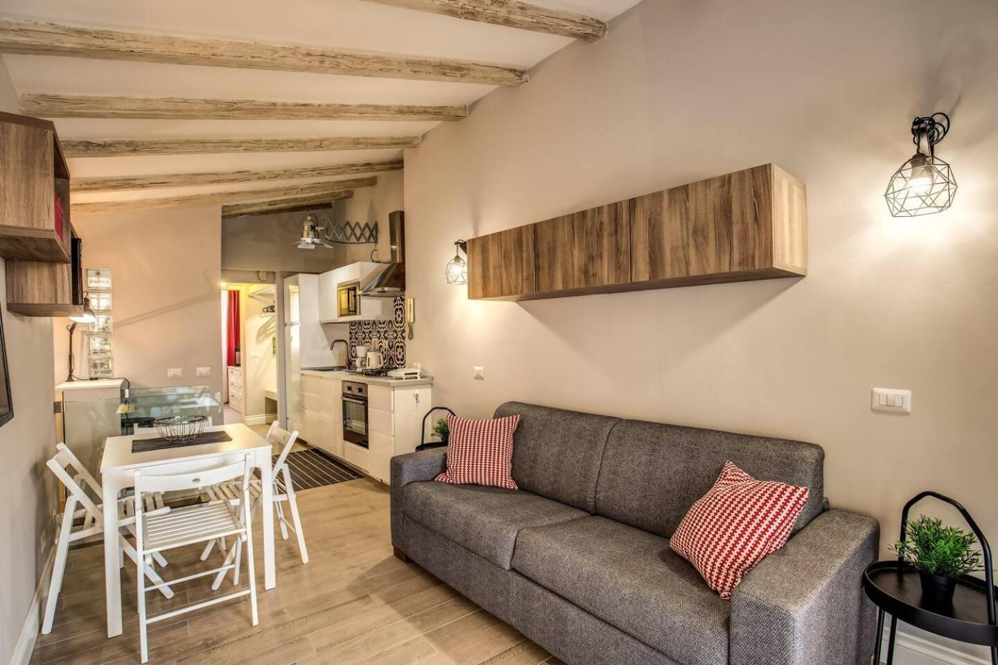 شقة Attic With Terrace By Trevi Fountain روما المظهر الخارجي الصورة