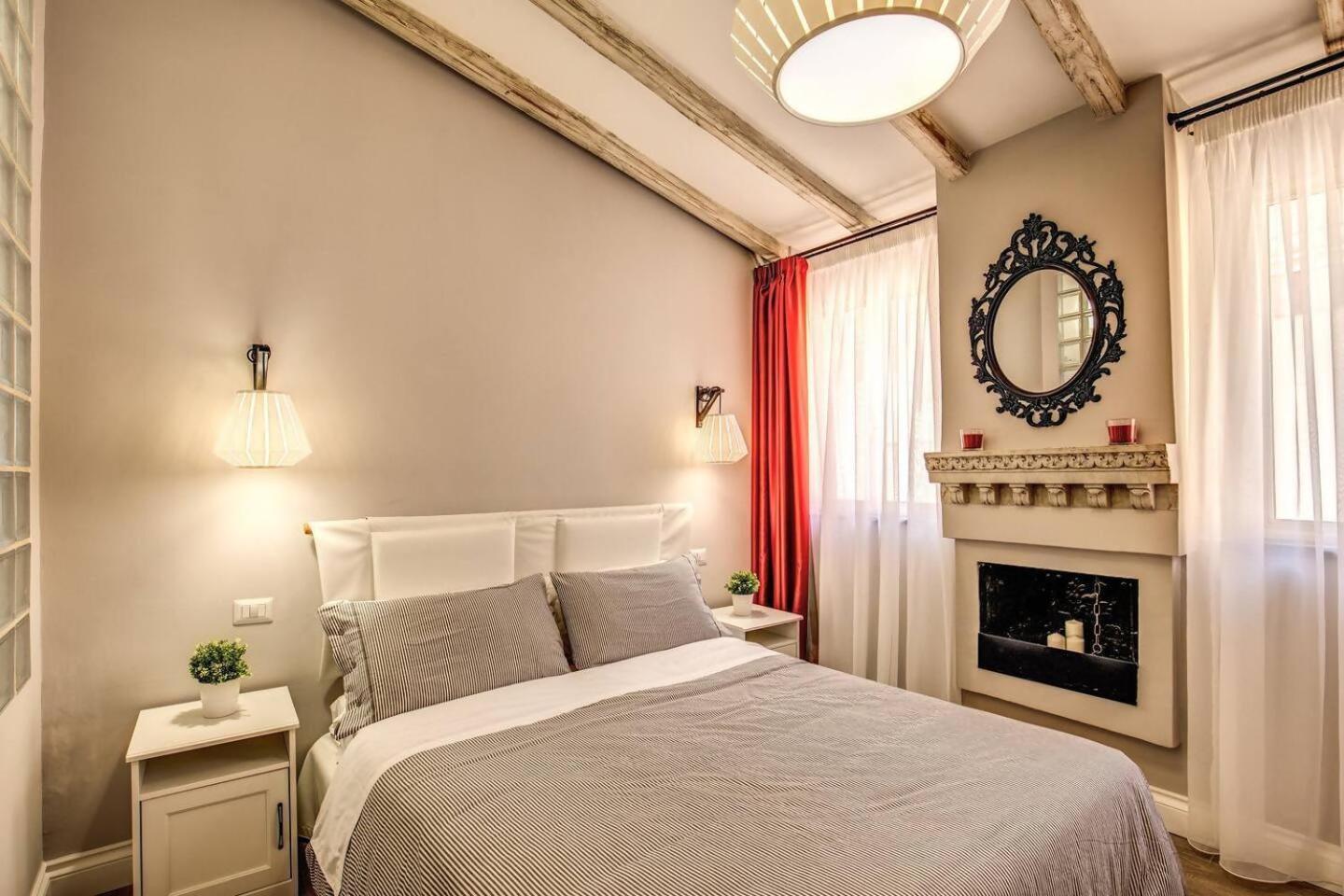 شقة Attic With Terrace By Trevi Fountain روما المظهر الخارجي الصورة