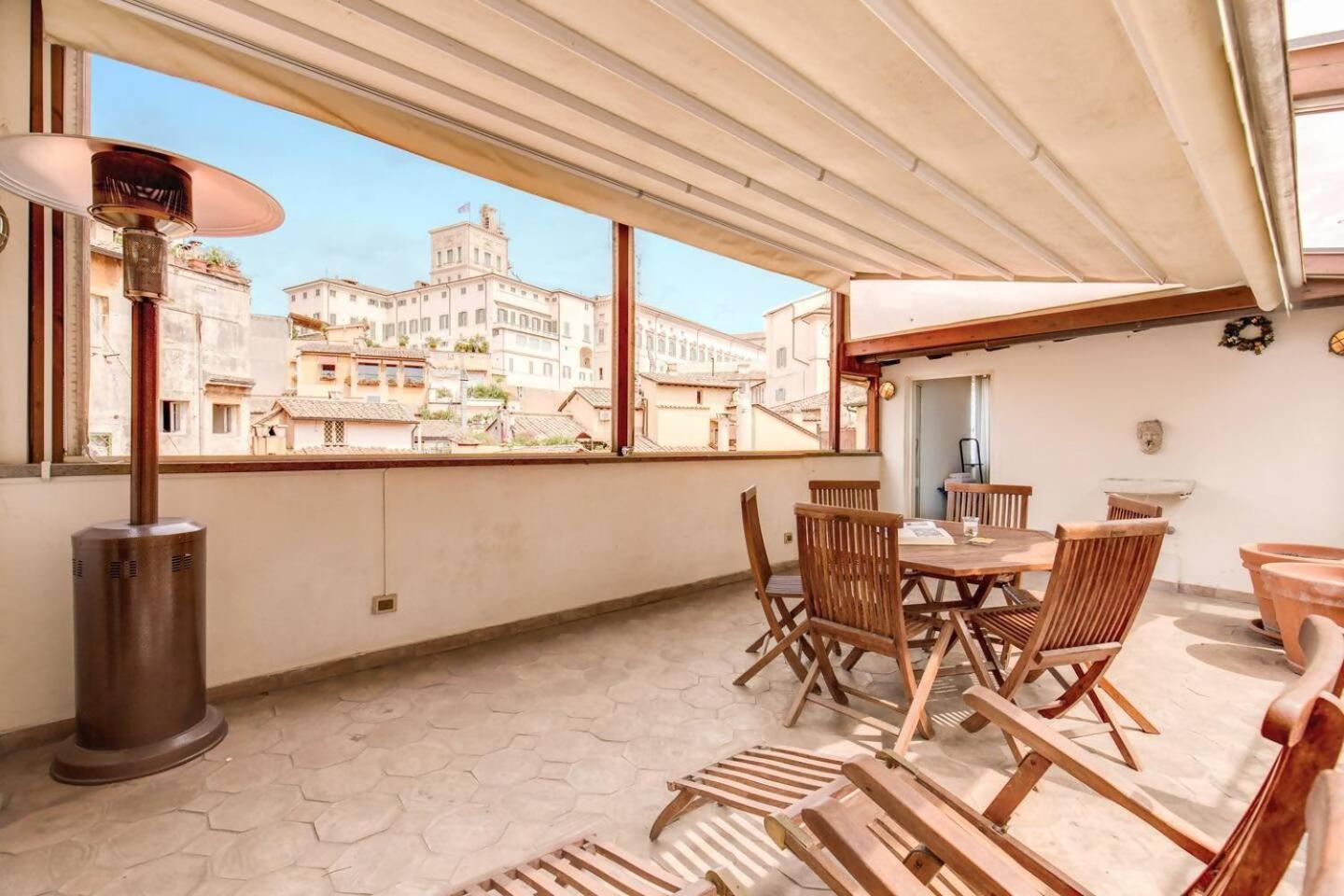 شقة Attic With Terrace By Trevi Fountain روما المظهر الخارجي الصورة